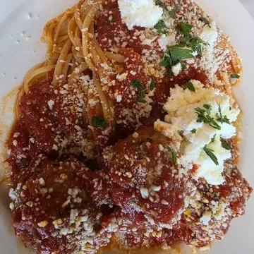 Spaghetti and meatballs